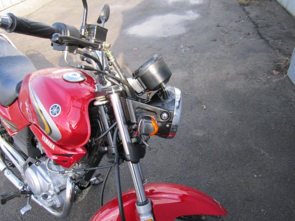 Снимаем обтекатель(морду) с yamaha ybr125 и ставим круглую фару. Фото инструкция