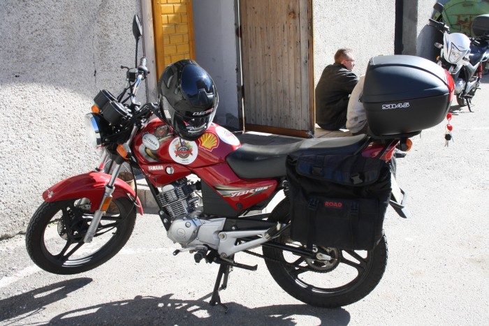 Kofr Shad sh 45 reviews. How to install on a motorcycle. Photos of the installation