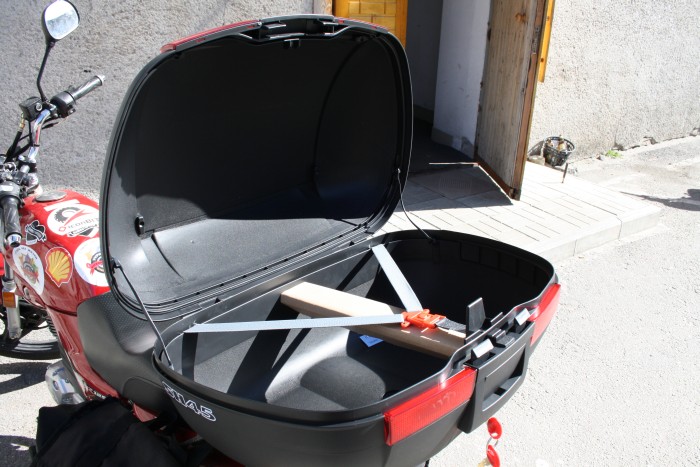 Kofr Shad sh 45 reviews. How to install on a motorcycle. Photos of the installation