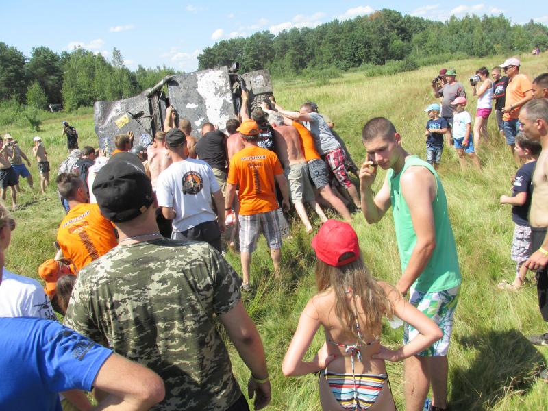 Off Road Free Fest 2014. Много пыли и перевернутая багги